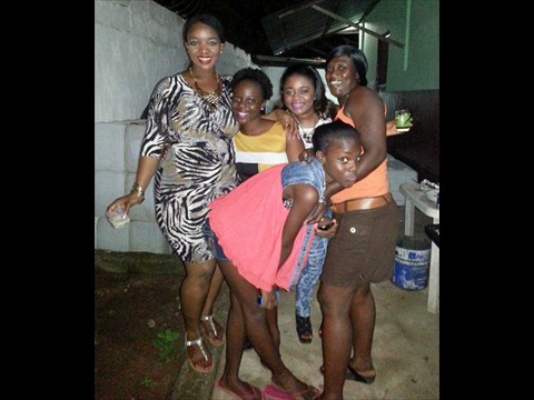 Puche's-Wife-and-children Puche's-Wife-and-children